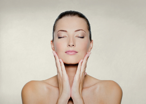 What else can you do against skin aging besides facial care?